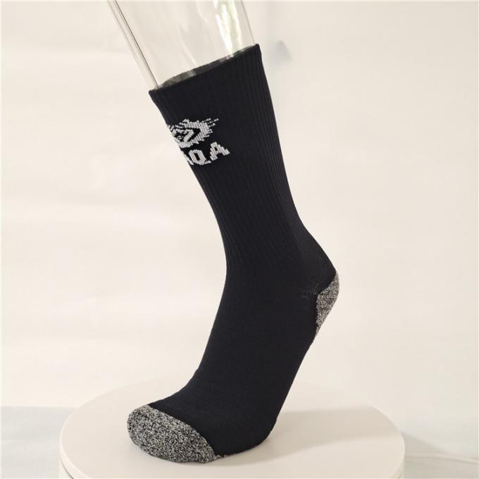 Calcetines de encargo del deporte de la venta de la base de la bola del negro del baloncesto del algodón cómodo caliente de los calcetines